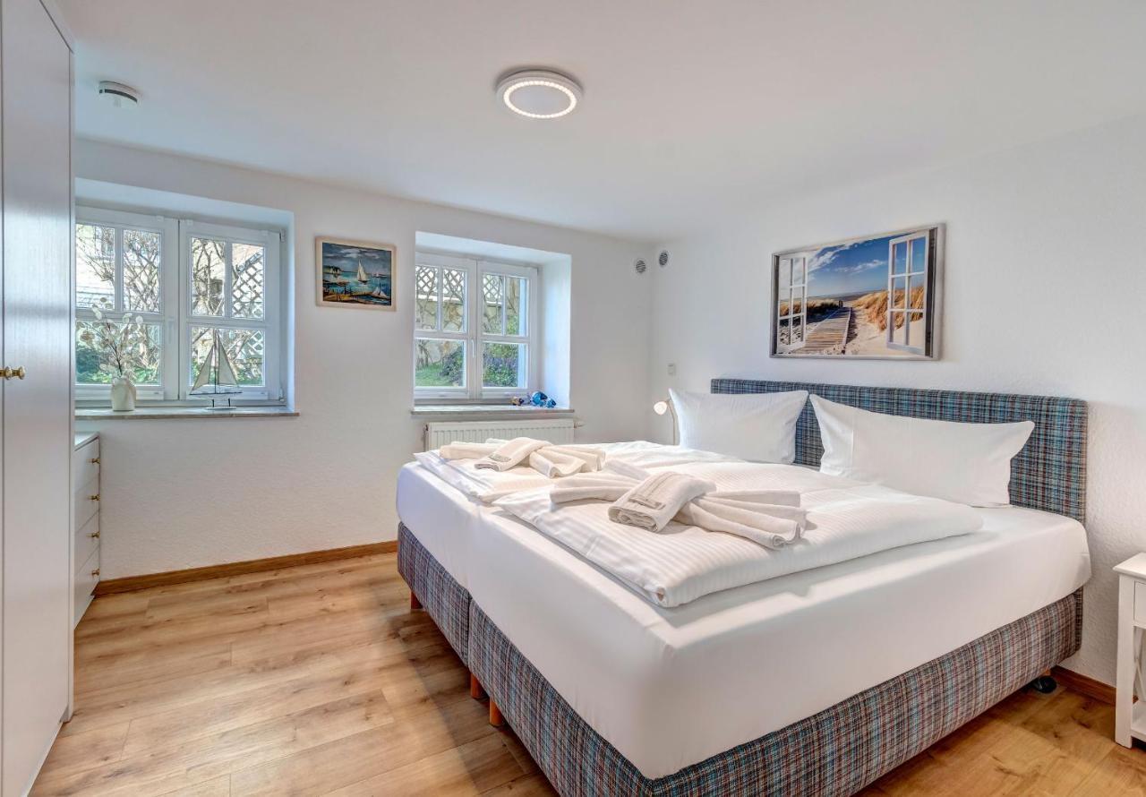 Haus Seeblick Hotel Garni & Ferienwohnungen ツィノヴィッツ エクステリア 写真