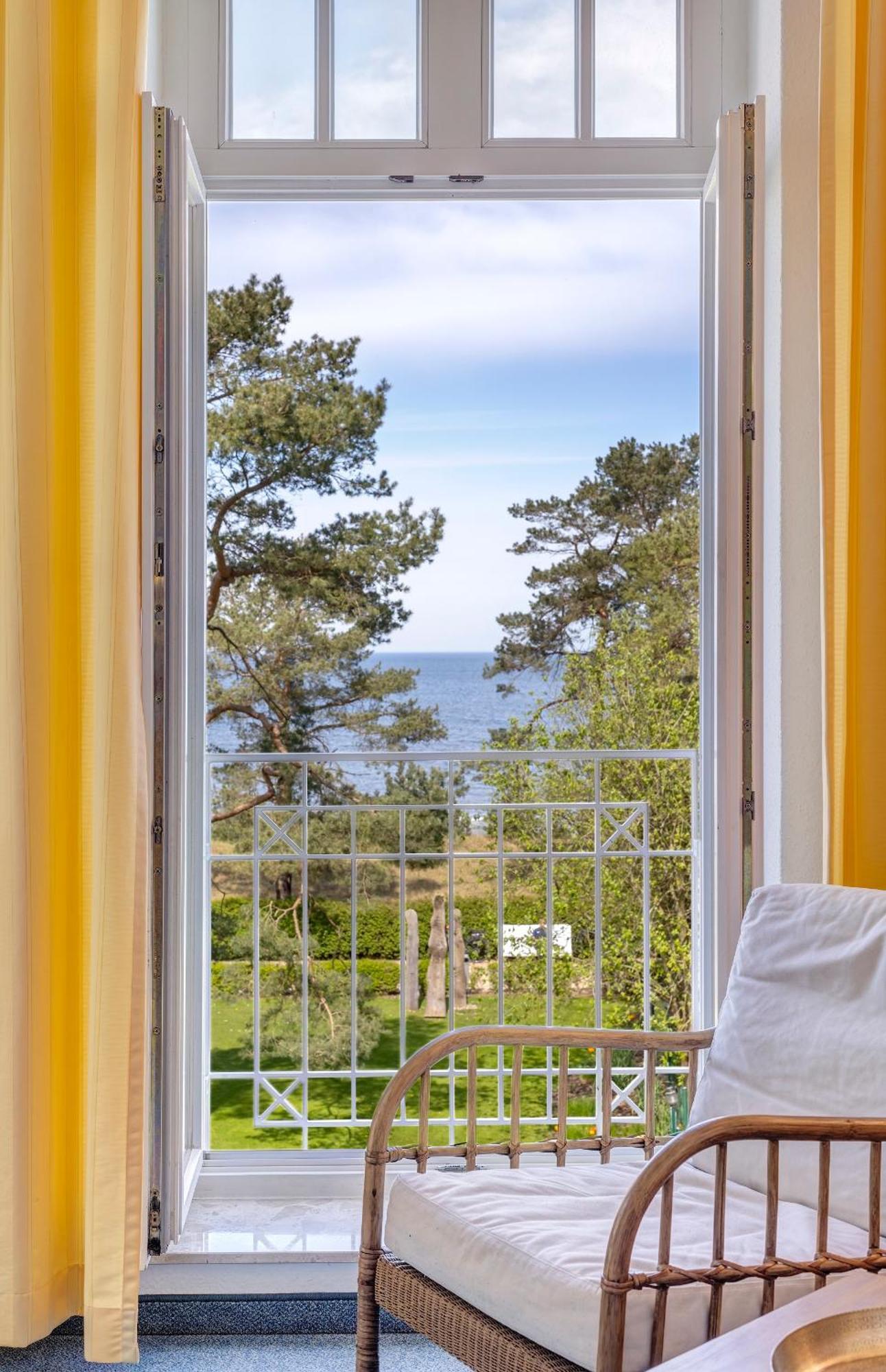 Haus Seeblick Hotel Garni & Ferienwohnungen ツィノヴィッツ エクステリア 写真