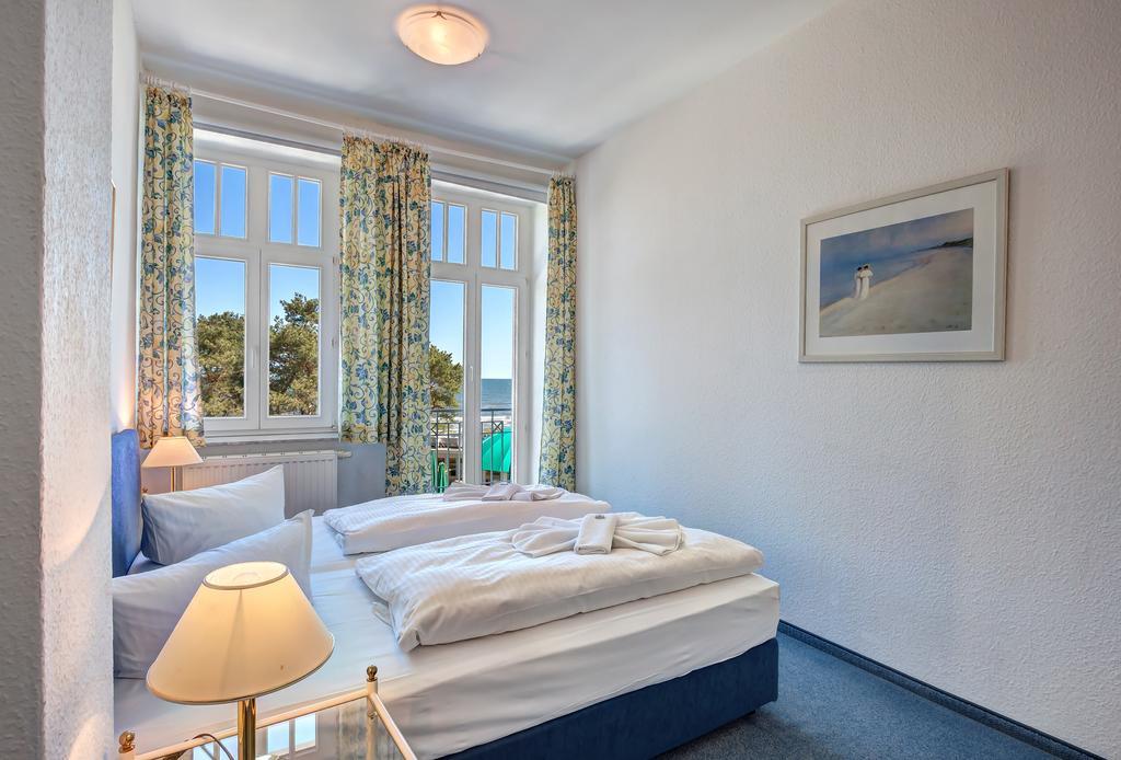 Haus Seeblick Hotel Garni & Ferienwohnungen ツィノヴィッツ エクステリア 写真