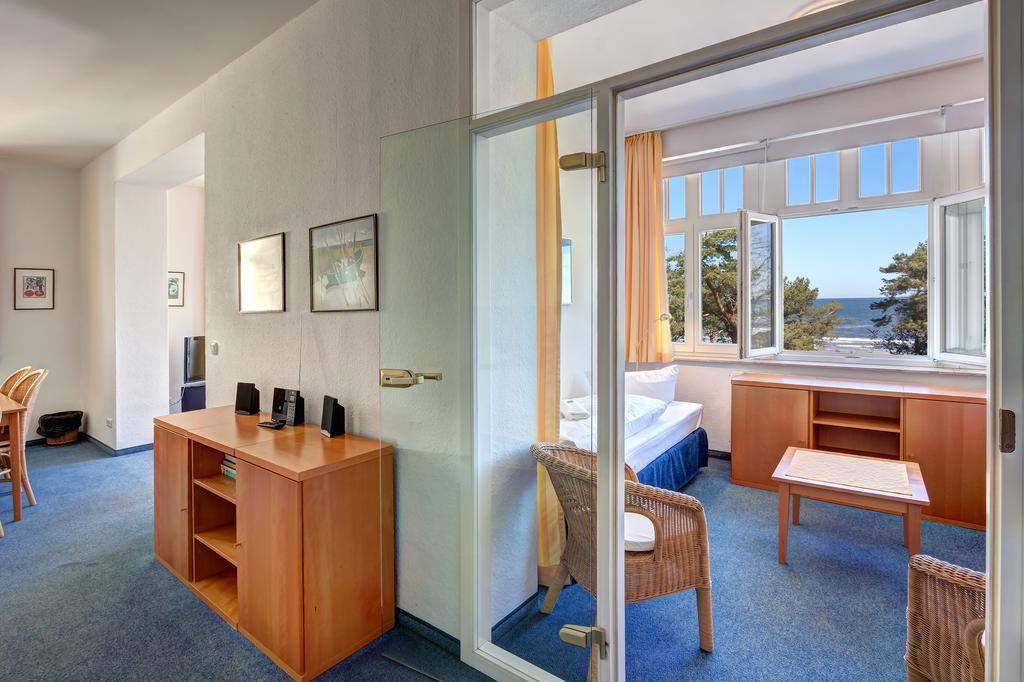 Haus Seeblick Hotel Garni & Ferienwohnungen ツィノヴィッツ エクステリア 写真
