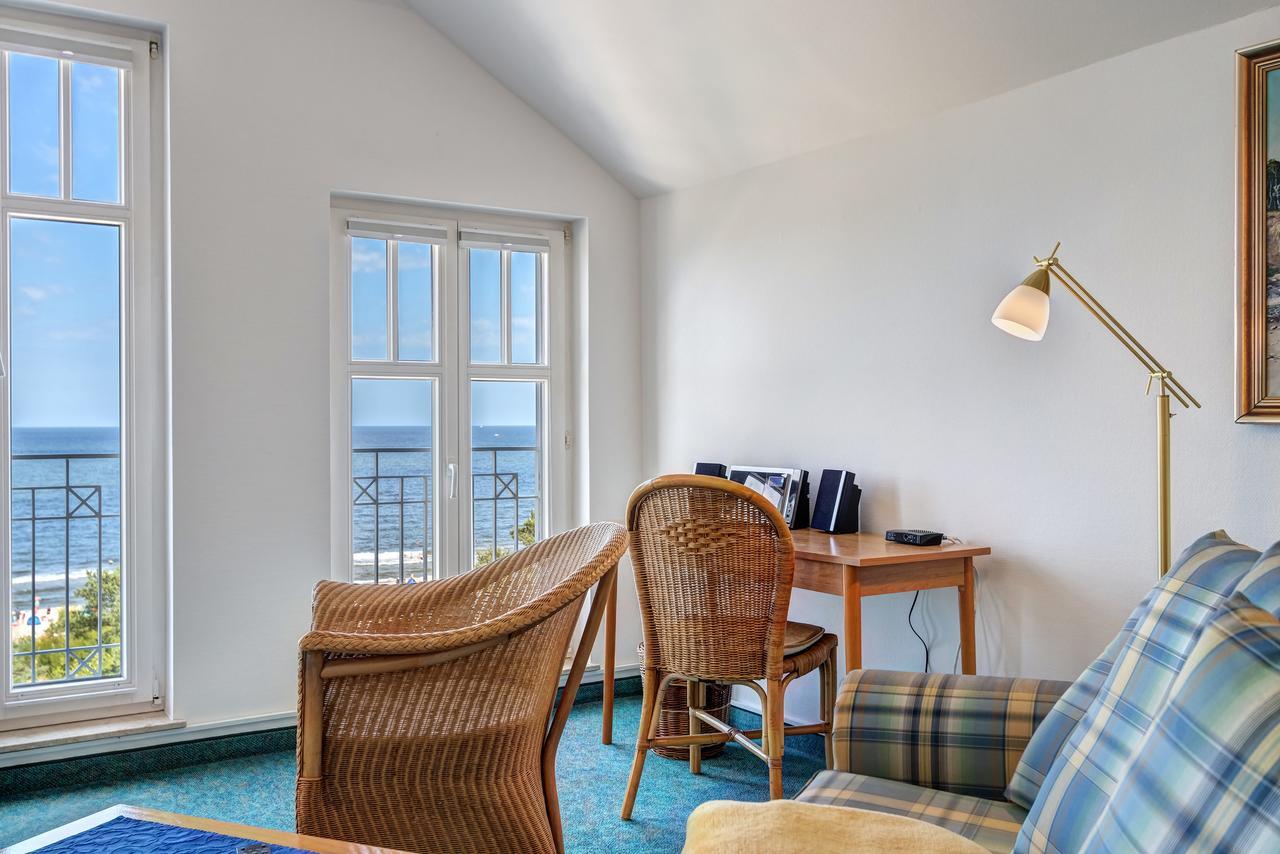 Haus Seeblick Hotel Garni & Ferienwohnungen ツィノヴィッツ エクステリア 写真